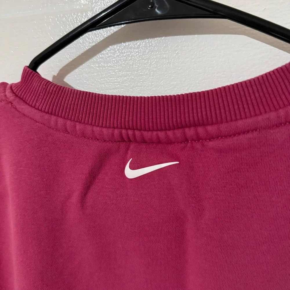 Nike Girls XL Magenta Pink Bubble Logo Graphic Crewneck Sweatshirt Pullover